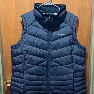 Columbia Black Quilted Vest